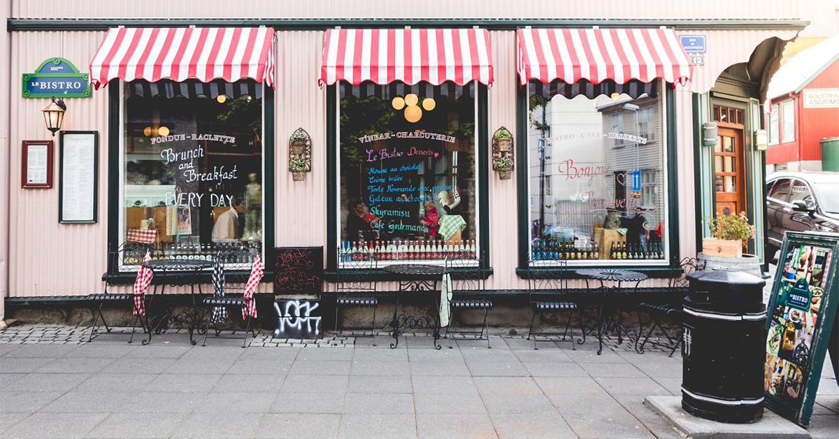 Mặt tiền & mái tôn